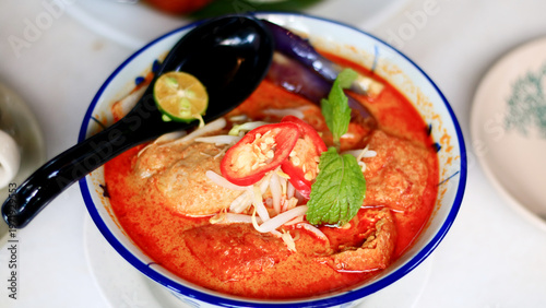 Chicken Curry Noodles, a favorite menu in Asian restaurants.