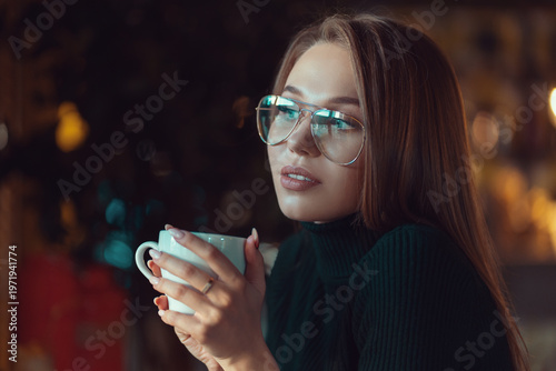 Canvastavla Woman with the Cup of Hot Beverage. Warm Colors Toned