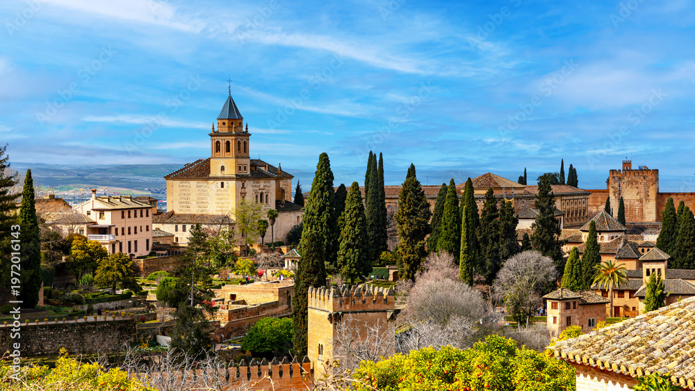 Obraz premium Blick über die Alhambra auf Granada, Andalusien, Spanien