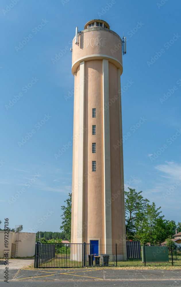 Obraz premium Water tower in Le Porge