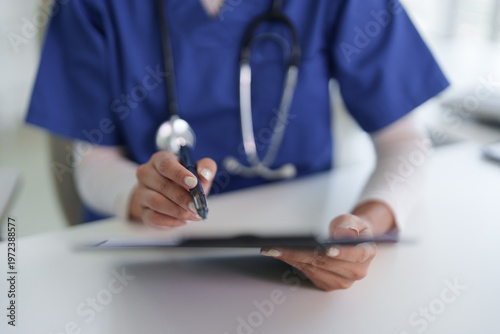Fotografía Medical professional hands writing document healthcare hospital clinic patient r