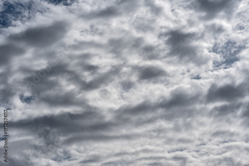 Spectacular clouds in the sky 01.26