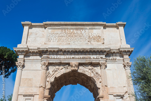 Foto Arco di Tito, Fori Imperiali, Roma