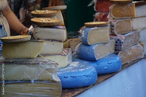 tienda de queso en mercado