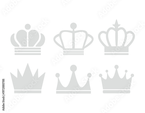 シンプルなシルバーの王冠イラスト