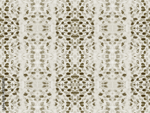 Beige Color Bohemian Pattern. Seamless Ikat Batik. Abstract Grunge Ikat Brush. Beige Colour Geometric Pattern. Ethnic Bohemian Batik. Brown Color Vintage Brush. Seamless Watercolor Grunge Pattern.