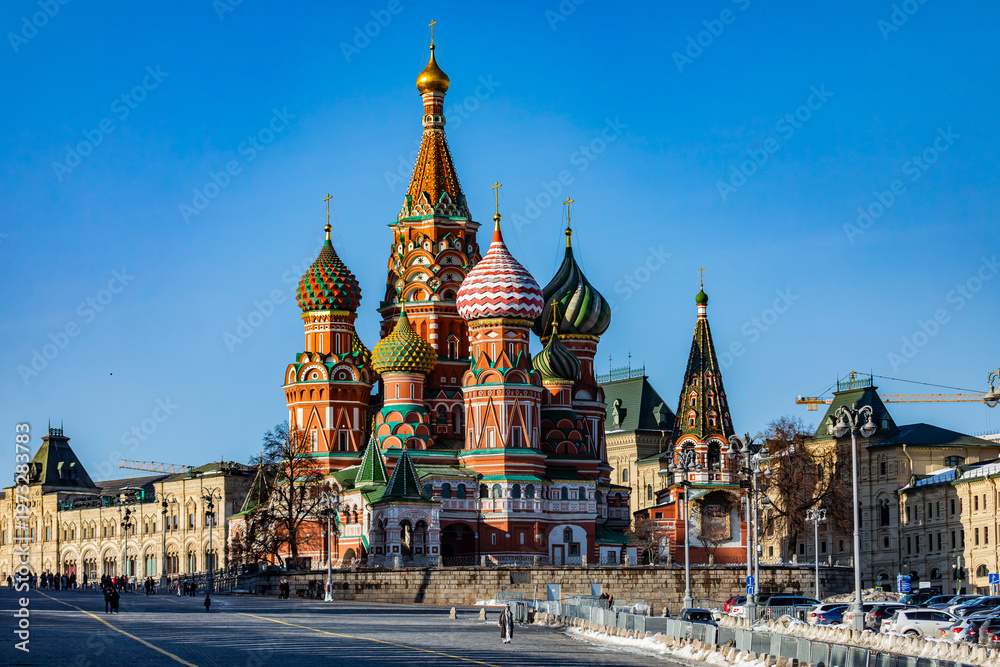Obraz premium St. Basil's Cathedral on Red Square in Moscow