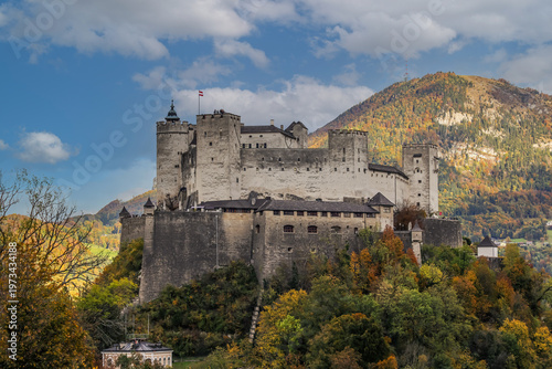 Fotografía Scenic view of Hohensalzburg Fortress at autmn in Salzburg, Austria