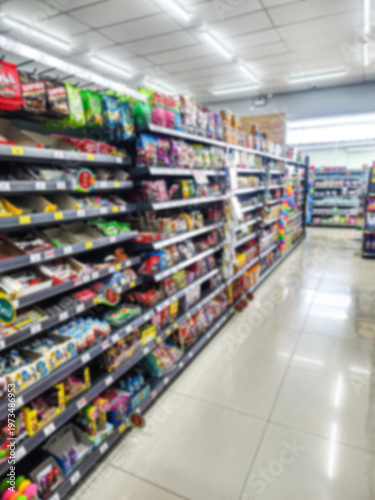 Fotografi Abstract blurred convenience store shelves , background with bright bokeh lighting , supermarket interior blur background for retail business and consumer concept