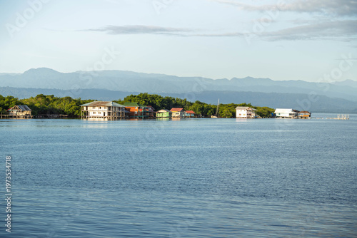 maison sur pilotis, baie de saigon, isla colon, bocas del toro, Panama