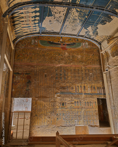 Cuadro en lienzo KV17 of the Valley of the Kings featuring the richly detailed tomb of Seti I