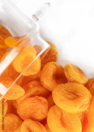  dried apricots