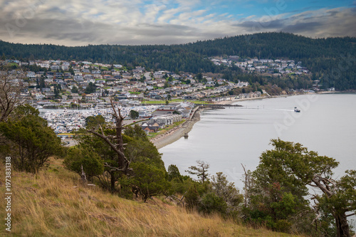 Anacortes is a stunning waterfront community with a beautiful marina, and delicious restaurants. It is also home to the Washington State Ferry terminal serving the San Juan Islands.