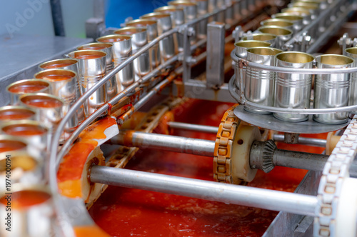Fotografie Canned fish factory