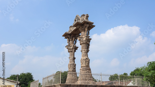Tableau sur toile Kirti Toran Ancient Victory Arch in Vadnagar, Gujarat, India.