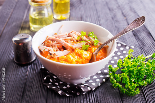 Creamy pumpkin soup with chicken