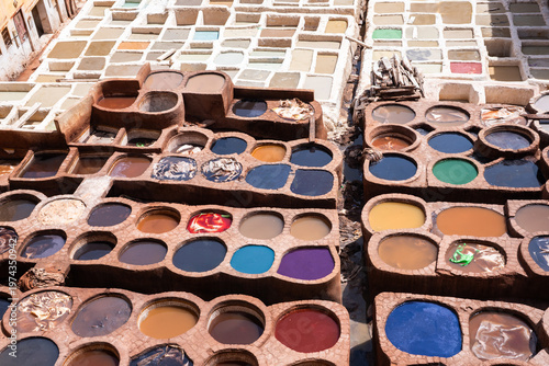 Schilderij op canvas Traditional leather tanneries in Fez, Morocco