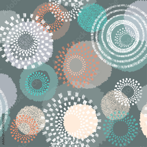 Cercles graphiques en all over avec transparences