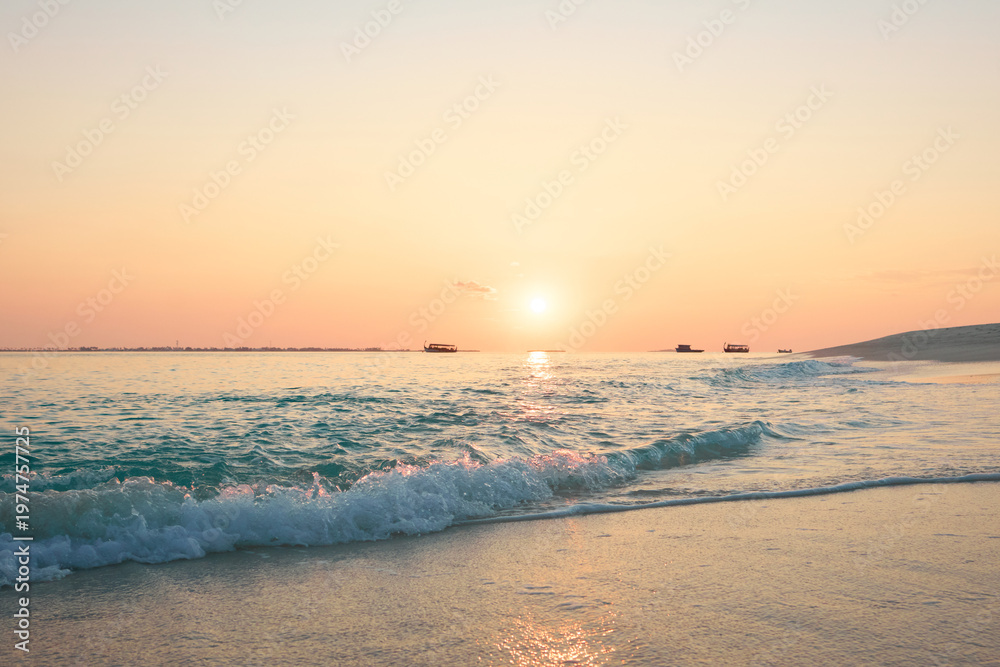 Obraz premium sunset on the Maldives' beach