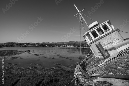 shipwrek of an old fishing boat onthe coast of the isle of skye