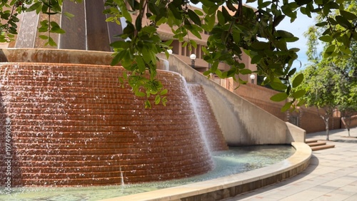 Tableau sur toile University Campus in Arlington, Texas – Vibrant College Life and Architecture