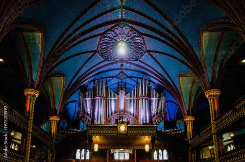 Canvastavla Pipe organ in the Notre-Dame Basilica of Montreal