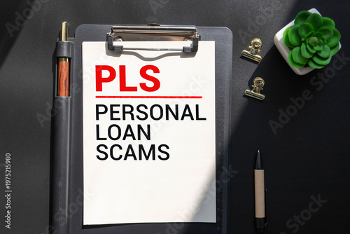 Foto Personal loan. Calculator, dollar bills and pen