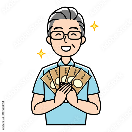 お札を持っている笑顔のシニア男性（ポロシャツ姿）