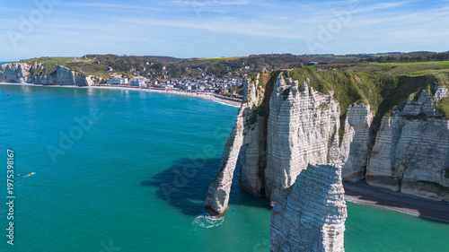 Bild auf Leinwand Aerial view of the iconus Limestone Needle and Aval Arch in the seaside village