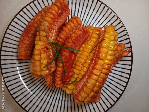 Foto Corn ribs are processed corn that is split vertically so that it looks like ribs