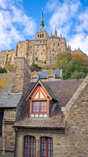 Chemin de ronde, remparts, intra-muros, village médiéval du Mont St Michel