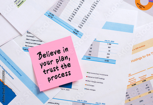 Bilde på lerret Businessman believing in project plan and trusting the process