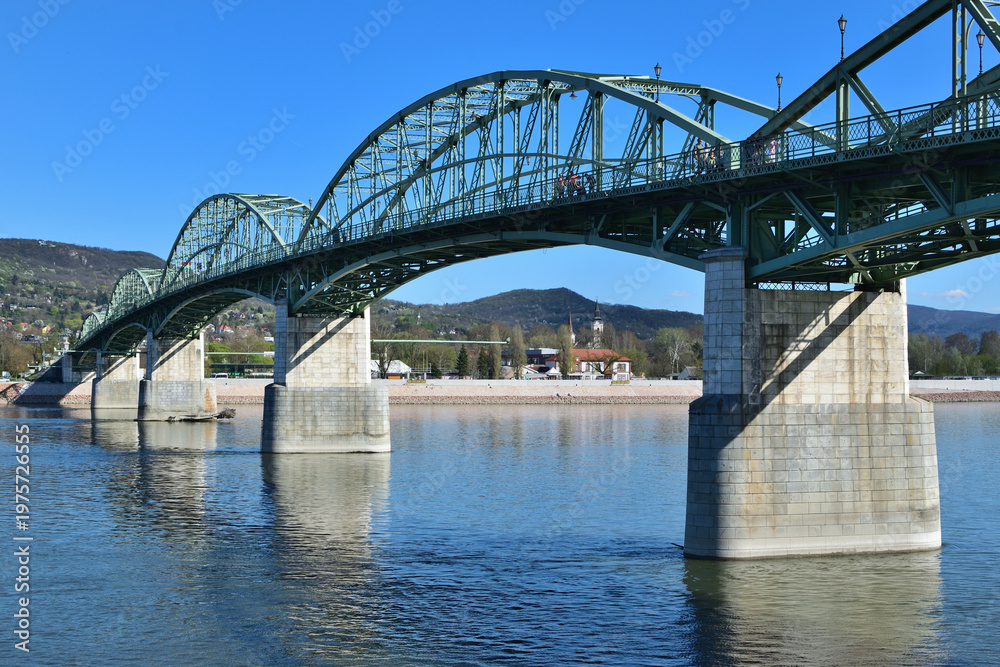 Obraz premium Maria Valeria Bridge over the Danube River in Esztergom, Hungary.