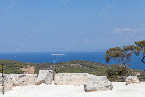 La mer vue du Temple d'Aphaïa à Egine