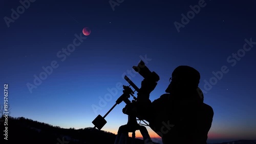 Amateur astronomer photographing stars, planets, Moon eclipse and other celestial objects.