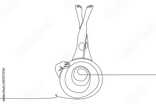 Woman enjoying summer wearing a beach hat. Summer concept one-line drawing