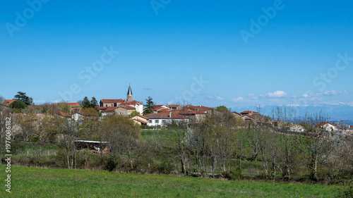 Paysage du PNR du Pilat autour du village de Véranne dans le département de la Loire