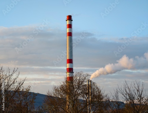 Konstfotografi Visible plume from chimney underscores serious air pollution and environmental d