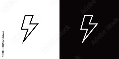 雷のラインアイコン。白い線と黒い線のモノクロベクターイラストセット