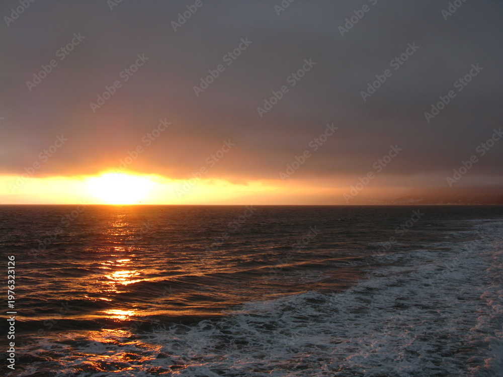 Obraz premium sunset at the beach