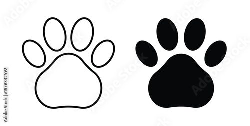 Paw icon vector illustration logo design in clipart and strokes