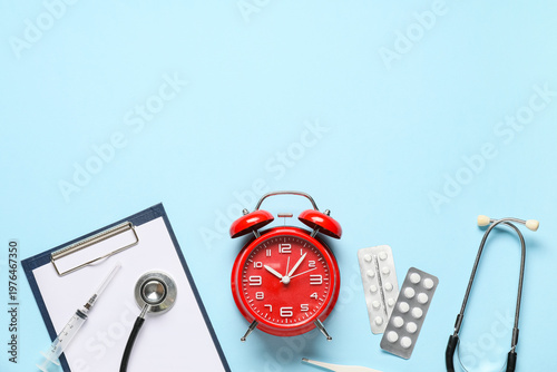 Alarm clock with pills, ste...