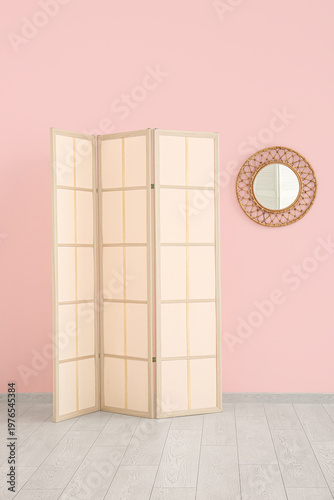 Folding screen and mirror n...
