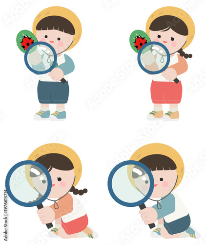 숲 속에서 돋보기로 자연 관찰하는 어린이