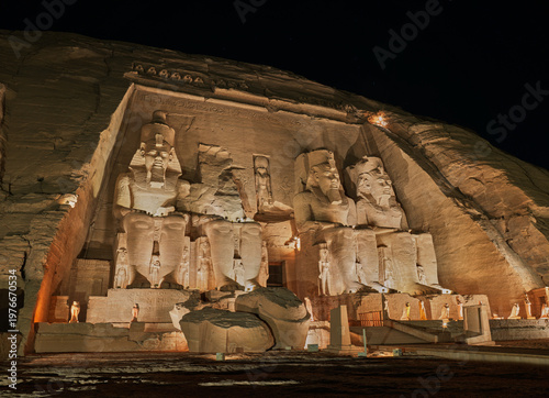 Konstfotografi Colossal statues of Abu Simbel Great Temple illuminated at night Egypt