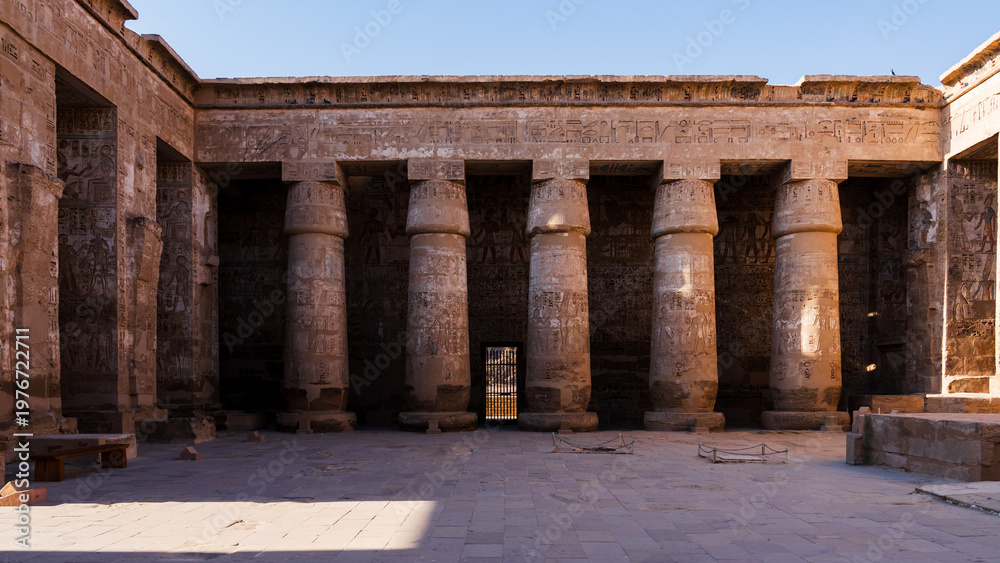 Fototapeta premium Luxor Temple Column Hall