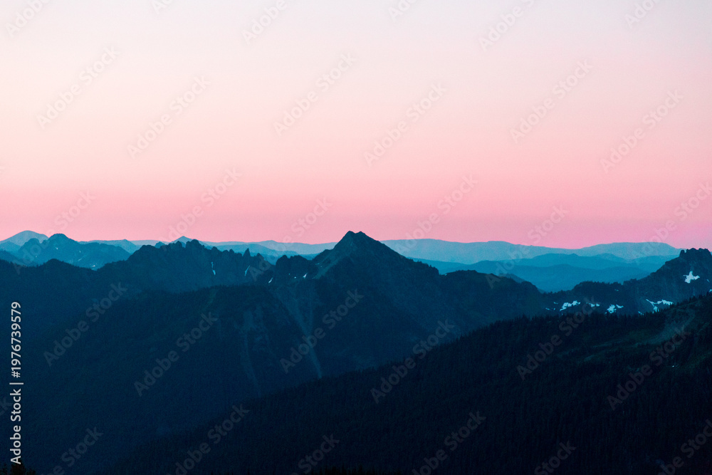 Obraz premium Mount Rainier Sunrise 