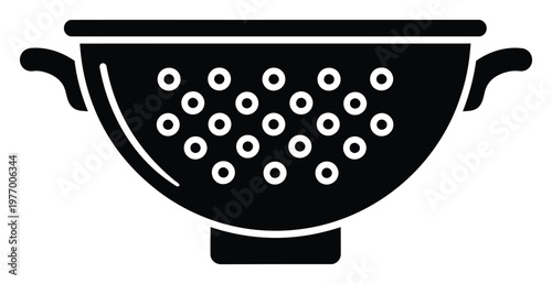 This essential kitchen colander, a fundamental cooking utensil, is ideal for draining pasta and rinsing vegetables, perfect for culinary projects, cooking blogs, and kitchen equipment
