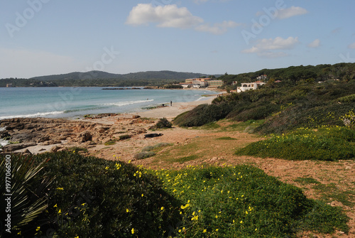 La costa e le spiaggie vicino alle Bombarde sulla costa di Alghero