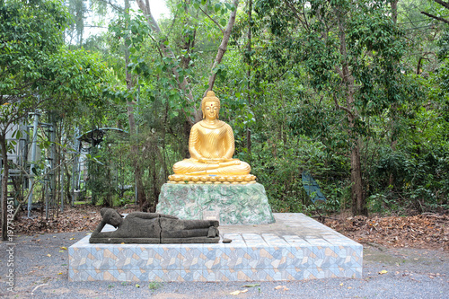 Wat Khao Chedi